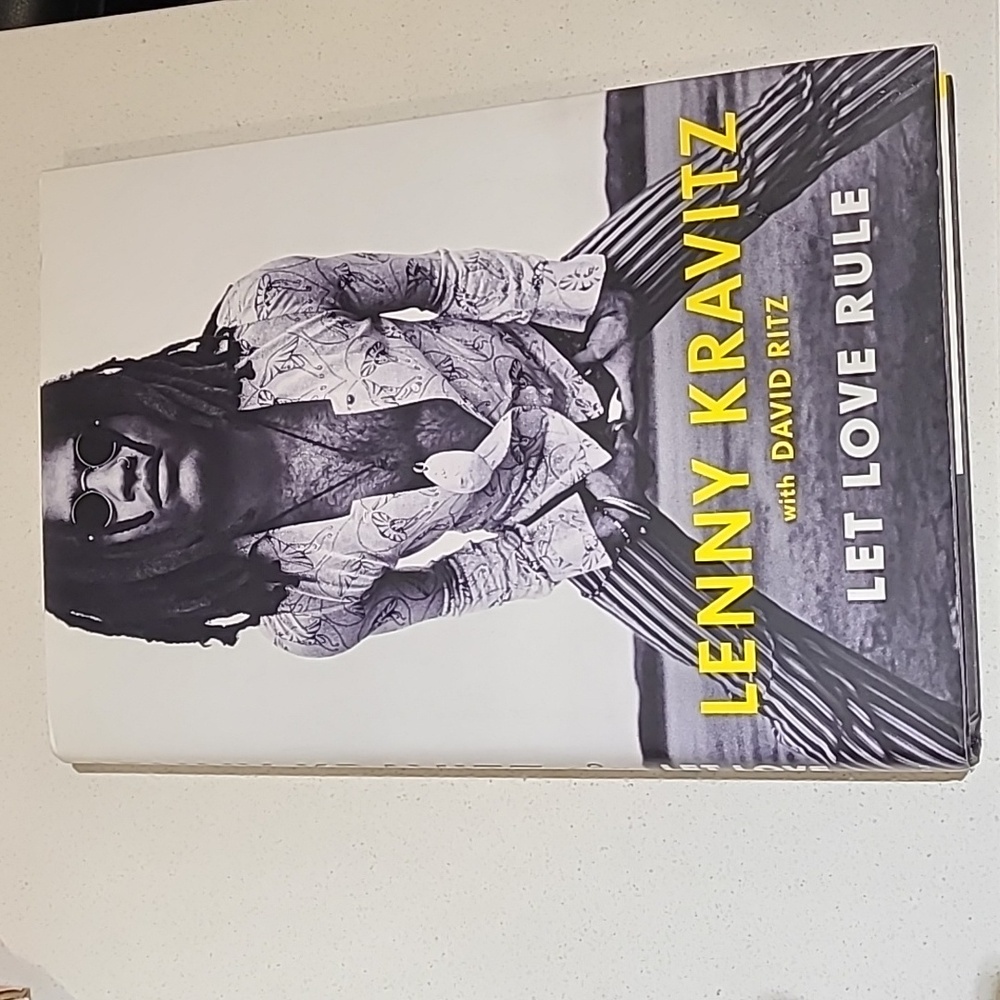 EUC memoir Lenny Kravitz "Let love rule"